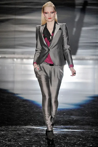 Look 4